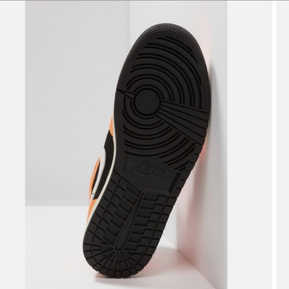 Air Jordan 1 Mid Size 10 Mens Black/ Cone - Picture 10 of 12